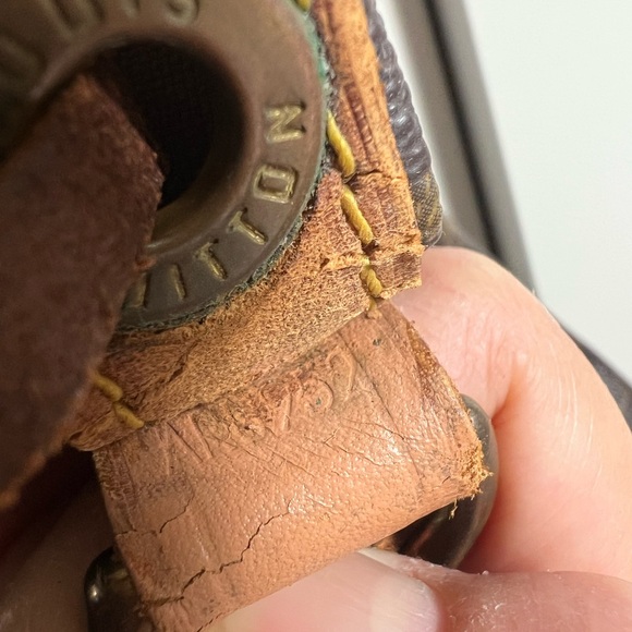 Louis Vuitton Monogram Bucket Bag - Picture 8 of 16